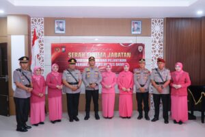 Sertijab di Polres Barru: Kapolsek dan Kasiwas Berganti, Kapolres Tekankan Kerja Harmonis